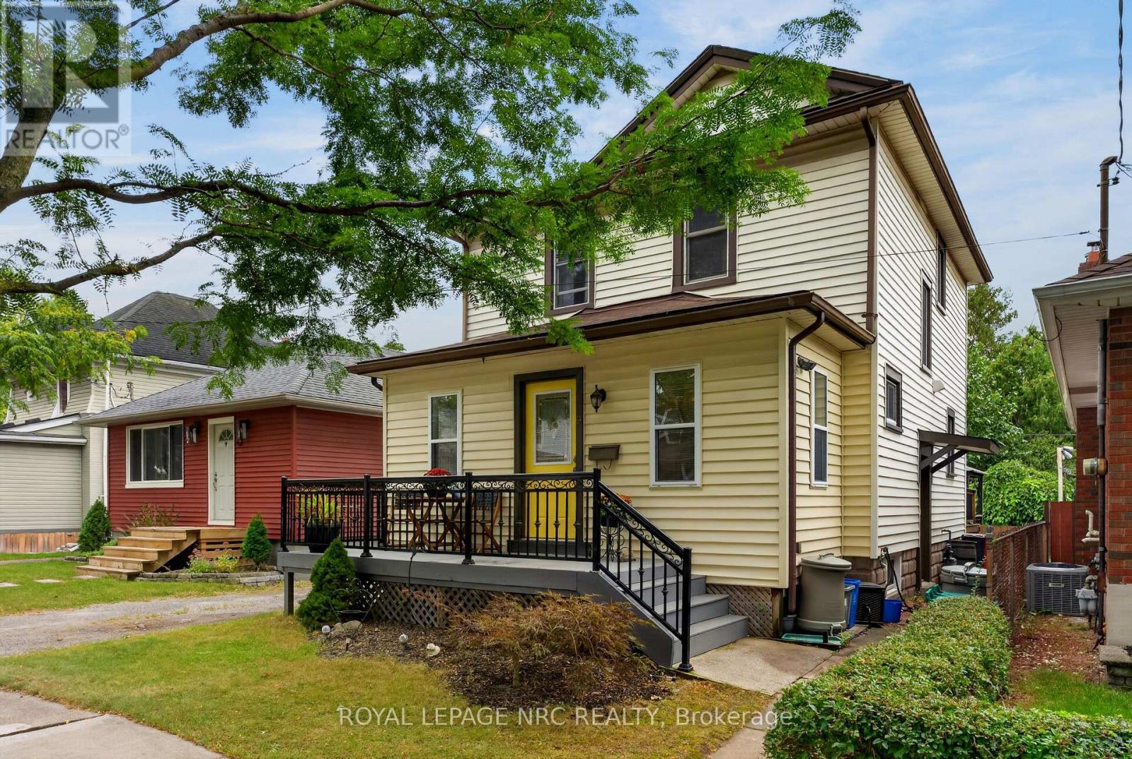 9 MARMORA STREET, St. Catharines, Ontario