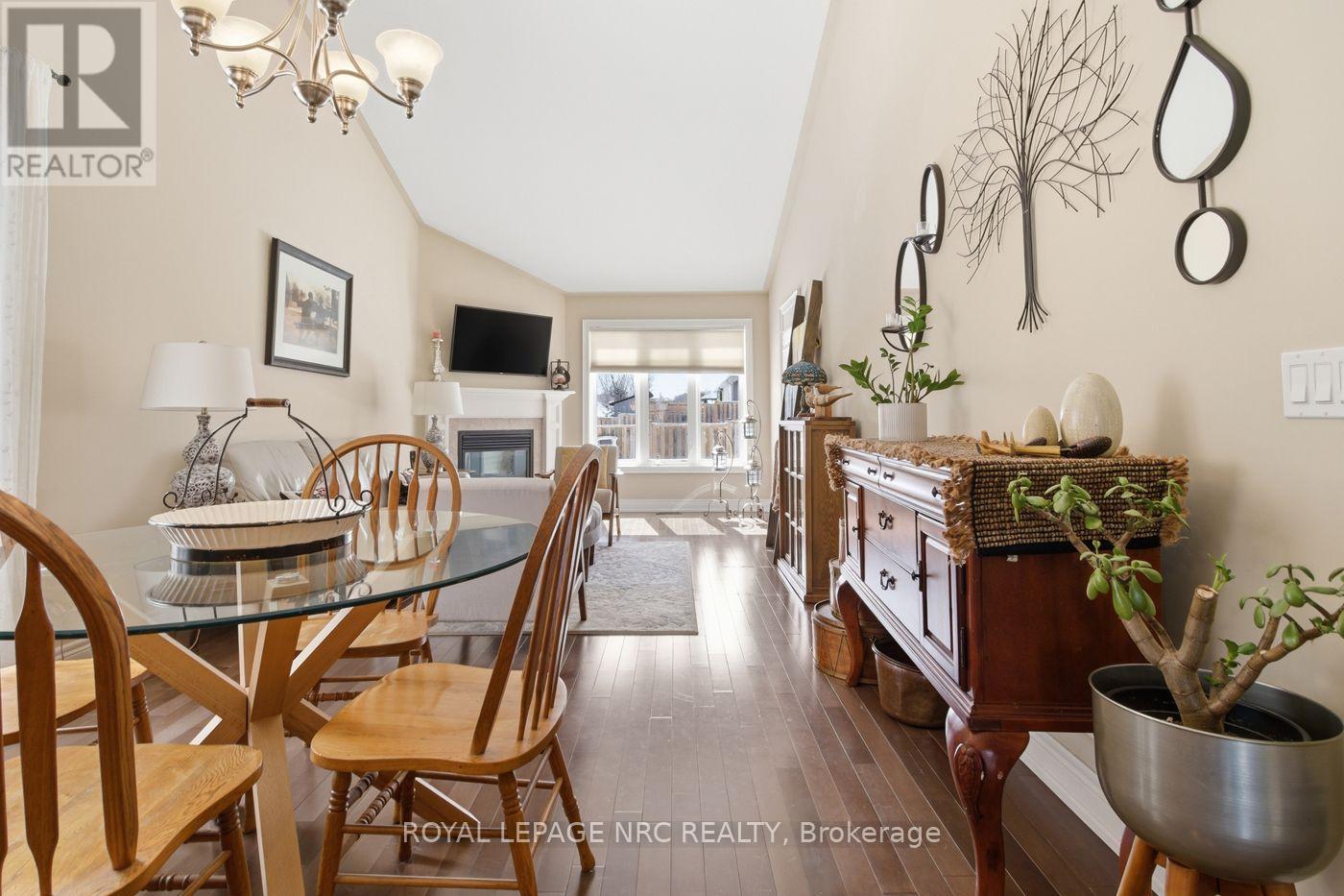 3945 Village Creek Drive, Fort Erie, Ontario  L0S 1S0 - Photo 10 - X13857844