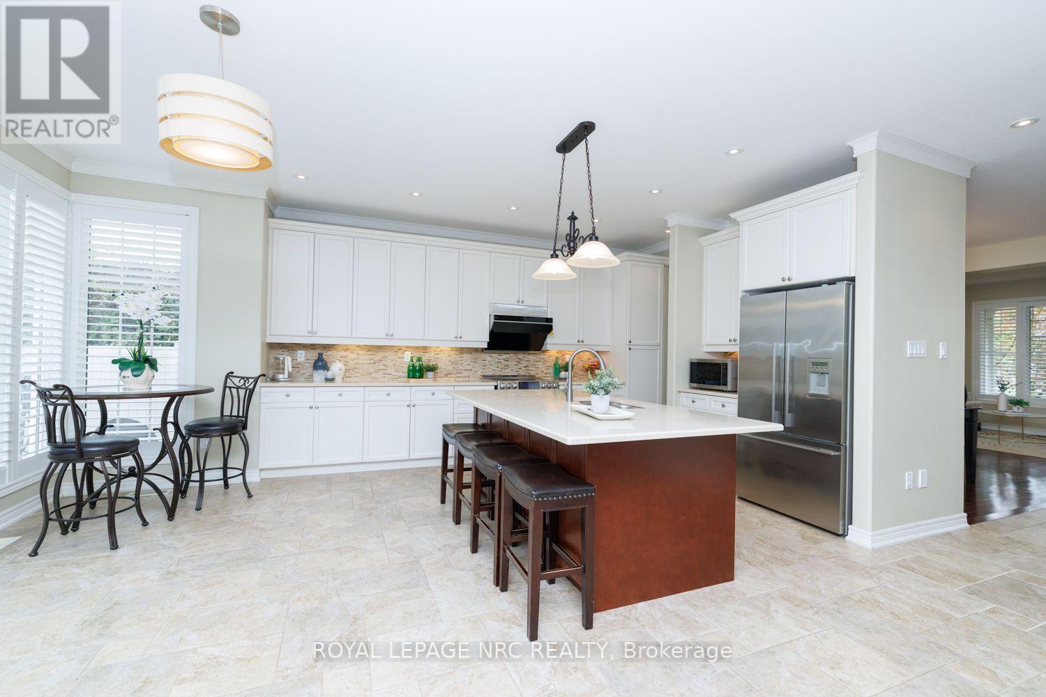 6430 St Michael Avenue, Niagara Falls, Ontario  L2H 0C5 - Photo 12 - X13857850