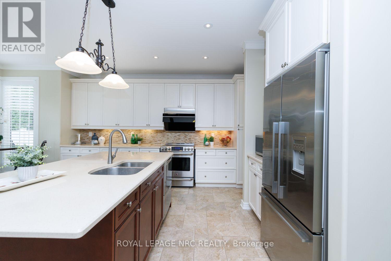 6430 St Michael Avenue, Niagara Falls, Ontario  L2H 0C5 - Photo 9 - X13857850
