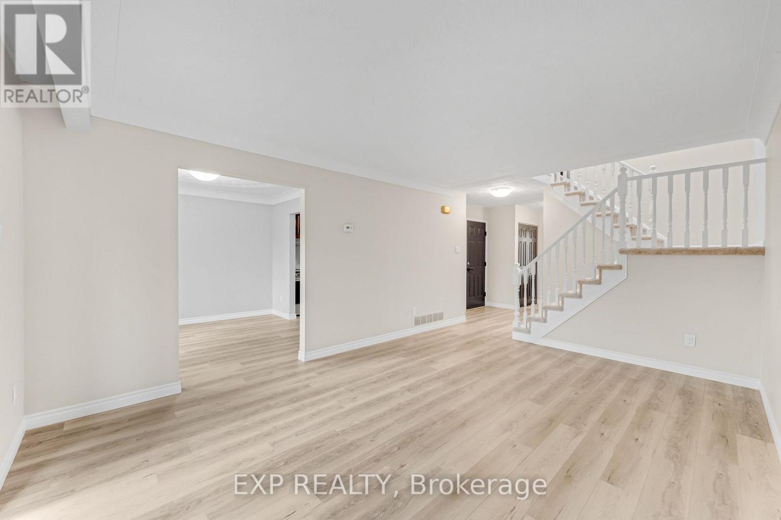 10 Donegel Place, Hamilton, Ontario  L9A 4Z6 - Photo 10 - X13858032