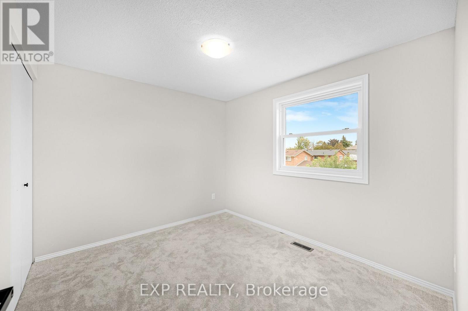 10 Donegel Place, Hamilton, Ontario  L9A 4Z6 - Photo 26 - X13858032
