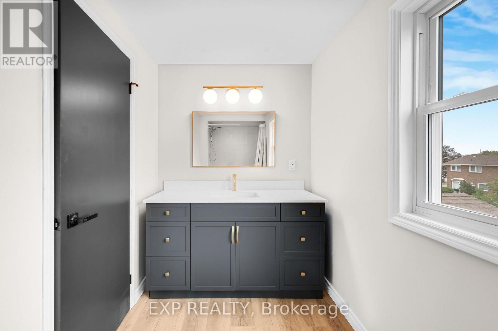 10 Donegel Place, Hamilton, Ontario  L9A 4Z6 - Photo 30 - X13858032