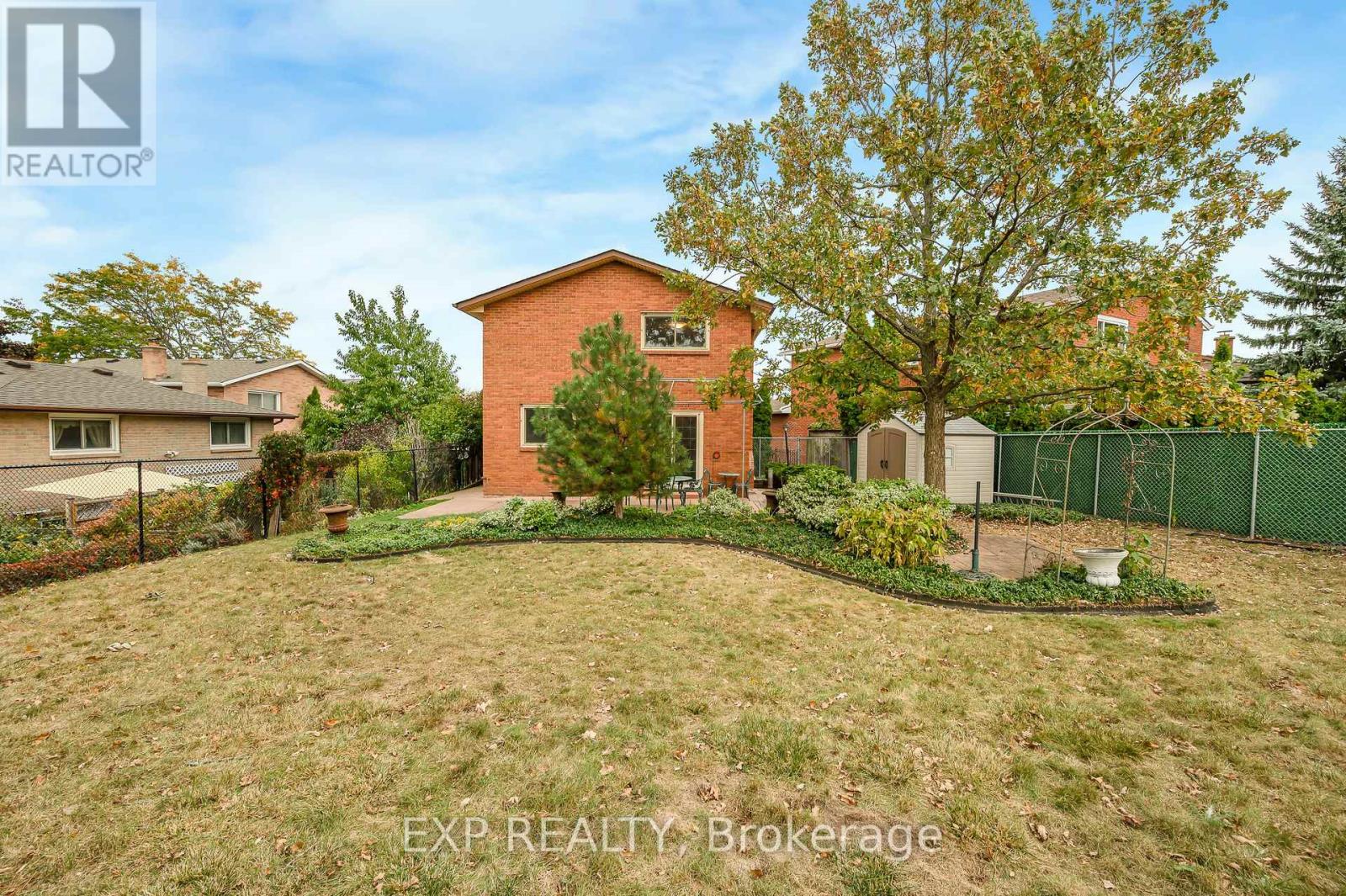 10 Donegel Place, Hamilton, Ontario  L9A 4Z6 - Photo 41 - X13858032