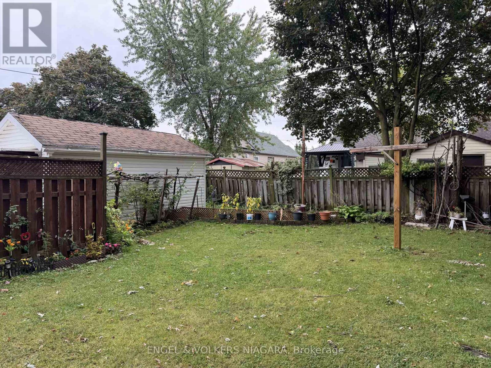 6 Glen Avenue, St. Catharines, Ontario  L2S 1L1 - Photo 11 - X13858592