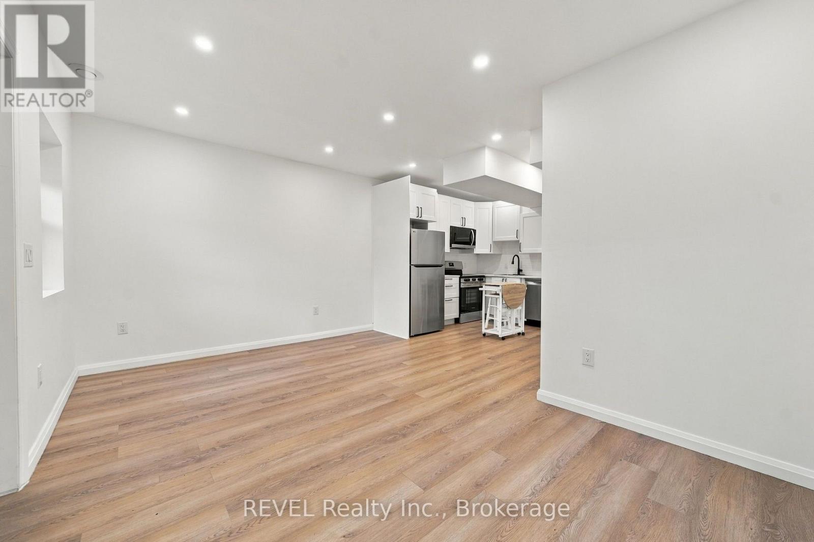 533a Carlton Street, St. Catharines, Ontario  L2M 4X6 - Photo 8 - X13858660