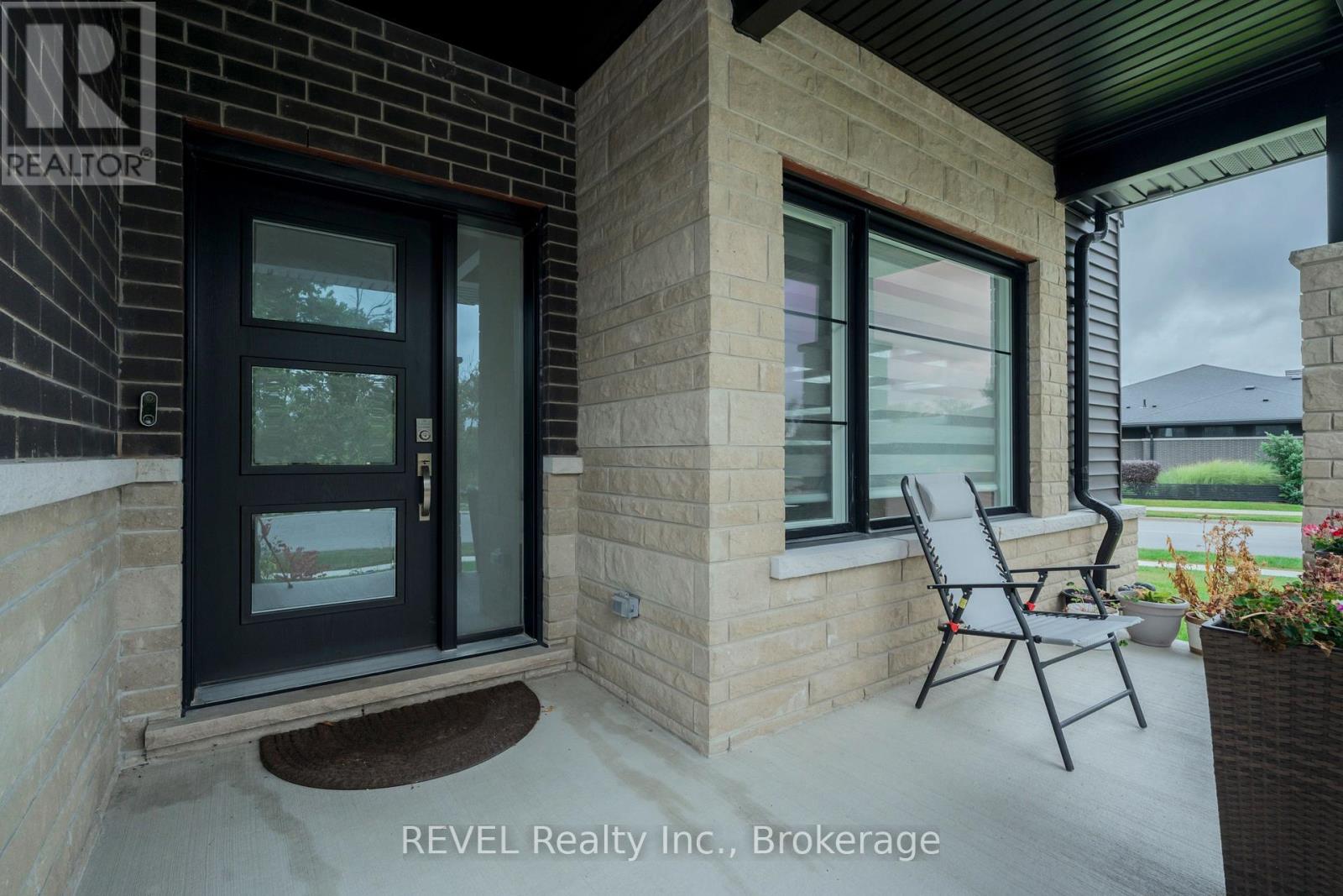 12 Westcott Road, Welland, Ontario  L3C 0K9 - Photo 6 - X13858682
