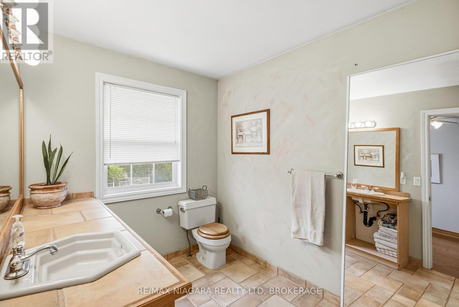 6585 Steele Street, Niagara-On-The-Lake, Ontario  L0S 1J0 - Photo 34 - X13859326