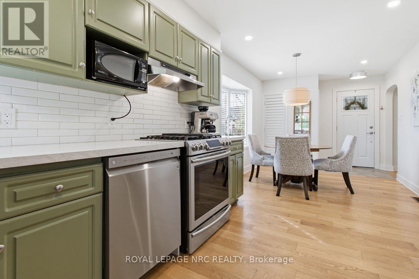 17 Winston Road, St. Catharines, Ontario  L2M 4R1 - Photo 15 - X13859406