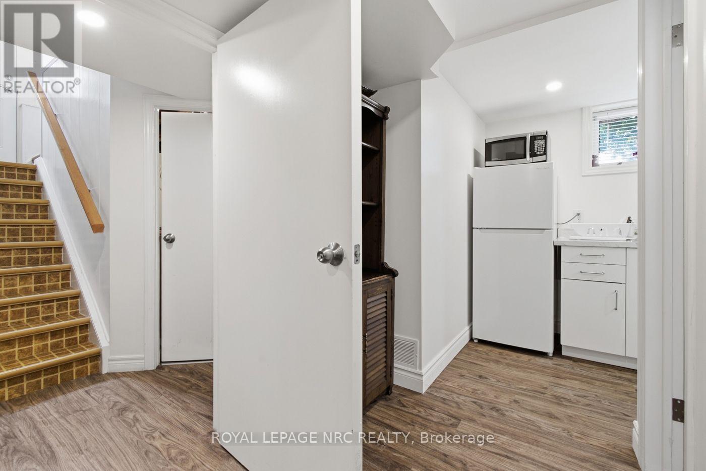 17 Winston Road, St. Catharines, Ontario  L2M 4R1 - Photo 31 - X13859406