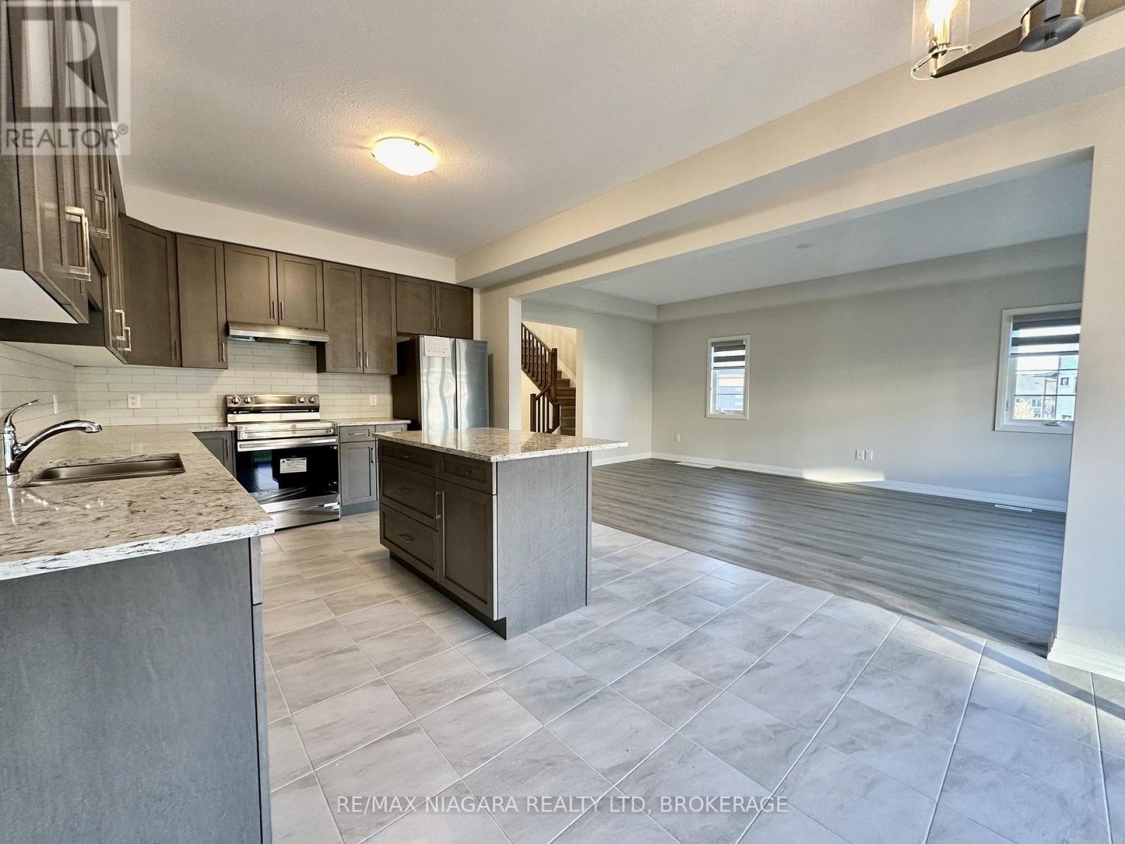 49 Saffron Way, Pelham, Ontario  L0S 1E1 - Photo 6 - X13859908