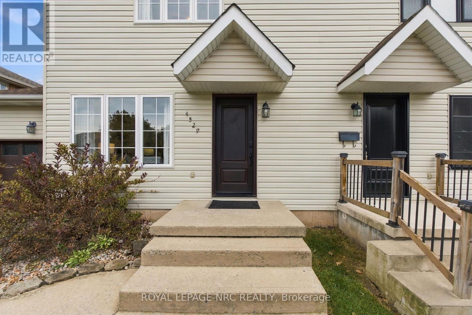 4529 Garden Gate Terrace, Lincoln, Ontario  L3J 0E6 - Photo 3 - X13860446