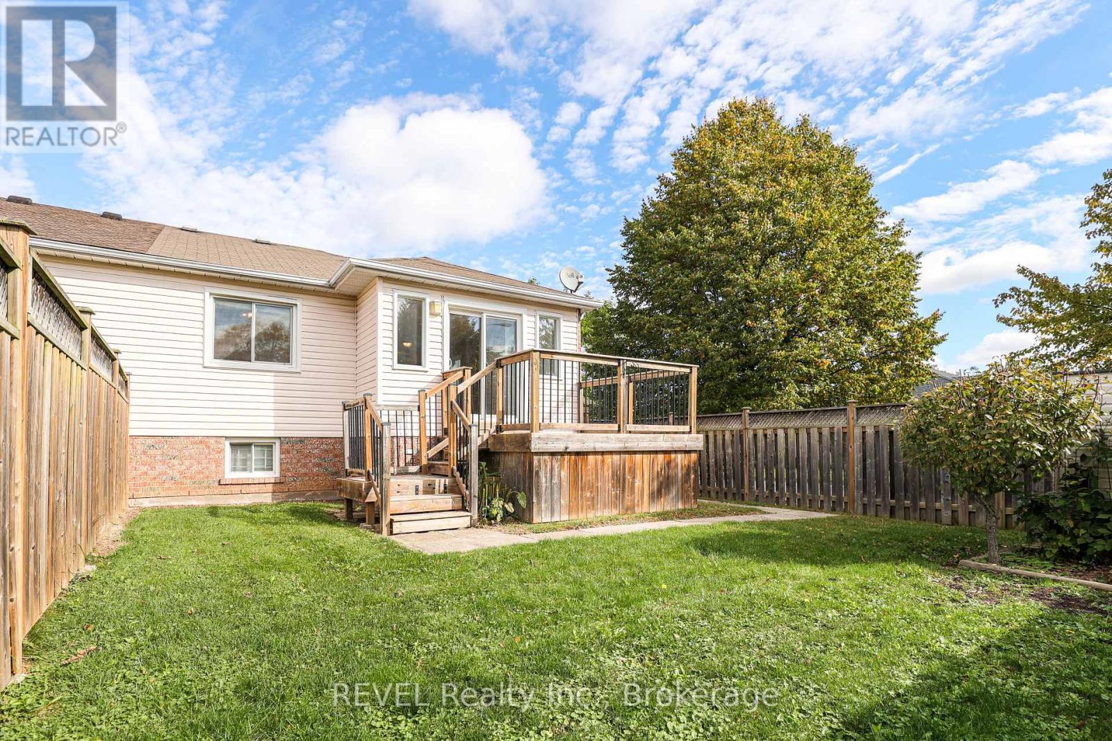 3 Jackson Court W, Welland, Ontario  L3C 7G2 - Photo 6 - X13860546
