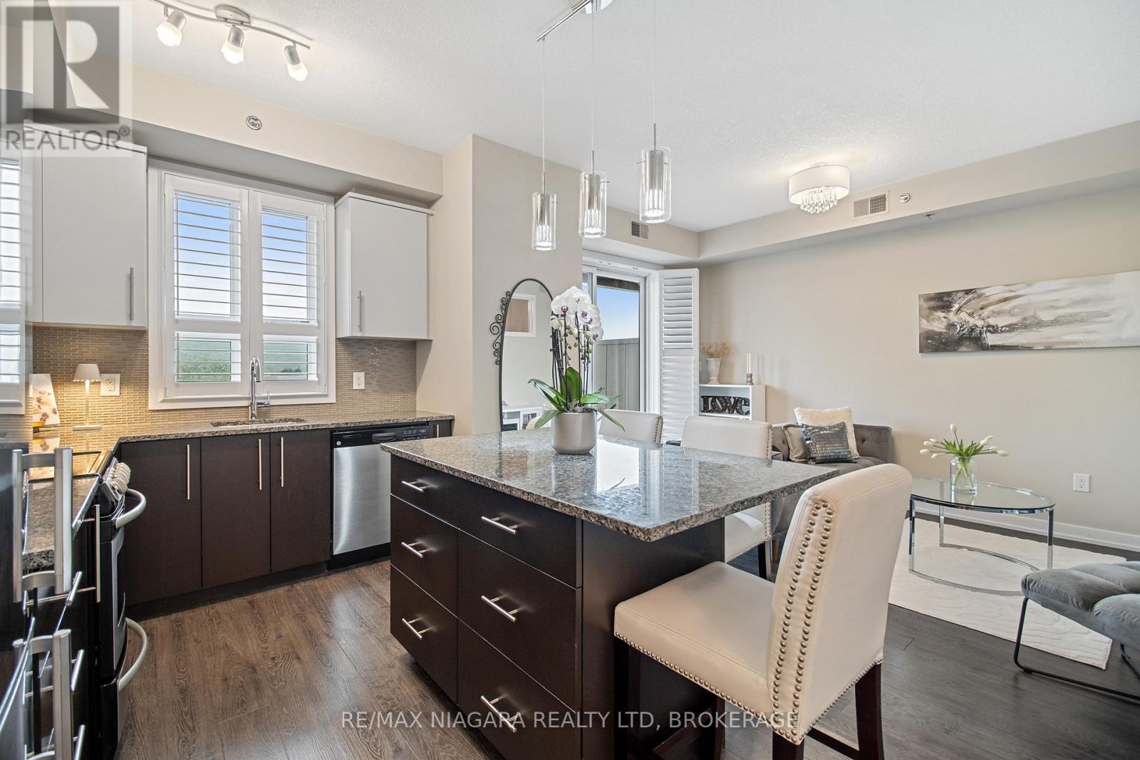 411 - 520 North Service Road, Grimsby, Ontario  L3M 4E8 - Photo 8 - X13860920