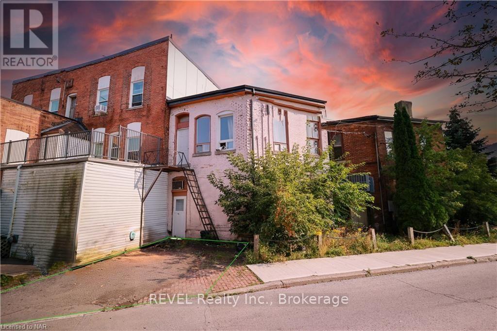 12 East Main Street, Welland, Ontario  L3B 3W3 - Photo 11 - X13861152