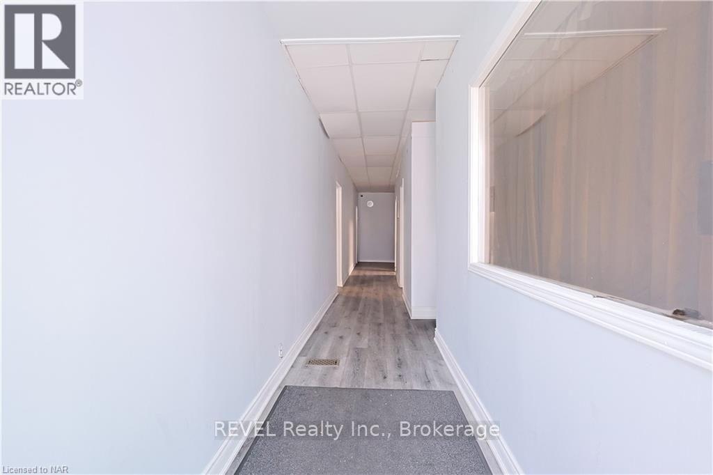 12 East Main Street, Welland, Ontario  L3B 3W3 - Photo 4 - X13861152