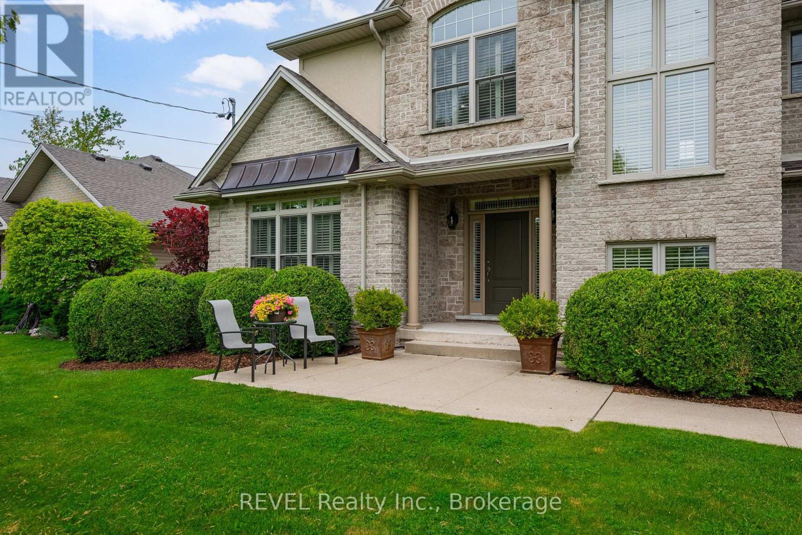 3250 Thunder Bay Road, Fort Erie, Ontario  L0S 1N0 - Photo 3 - X13861194