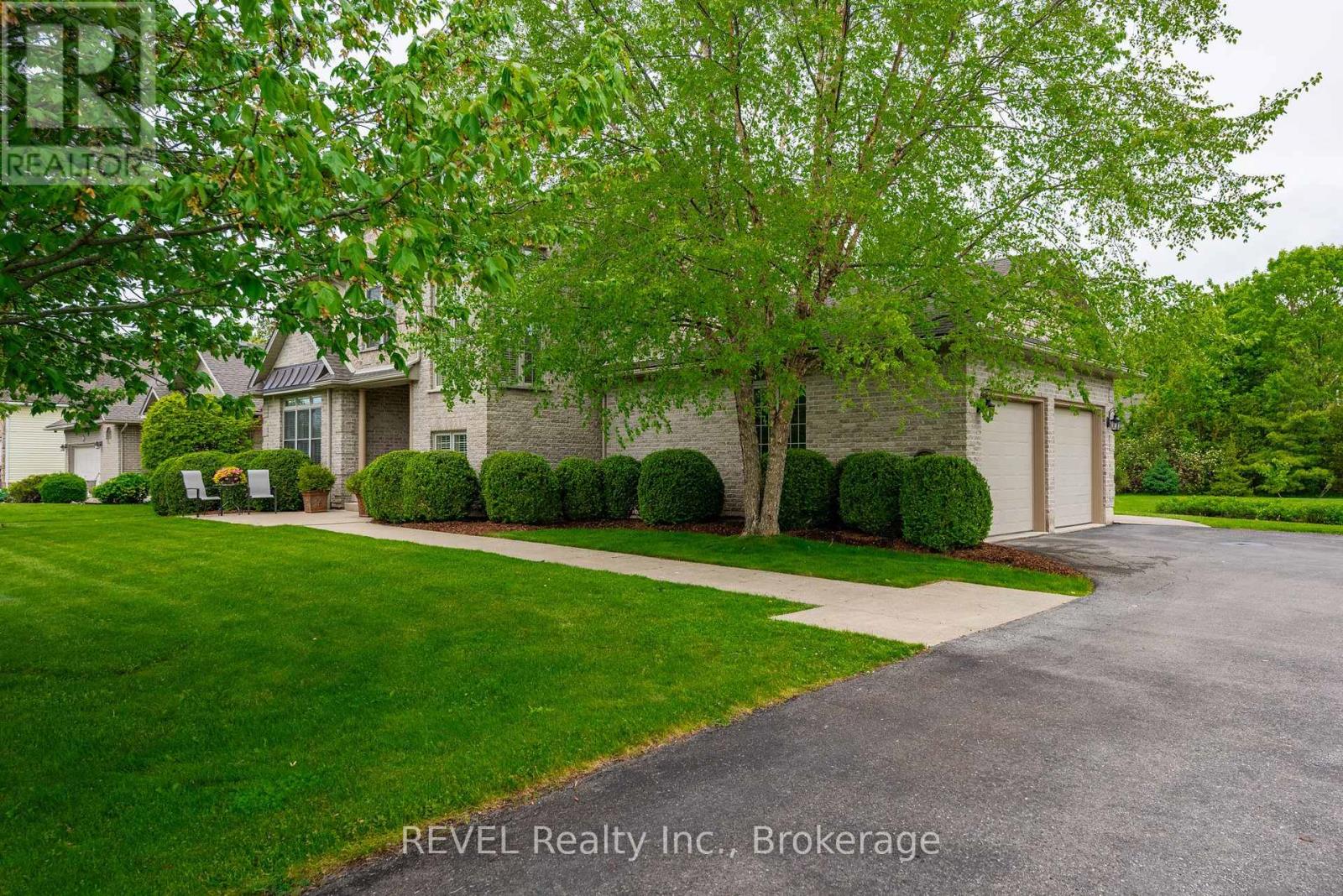 3250 Thunder Bay Road, Fort Erie, Ontario  L0S 1N0 - Photo 4 - X13861194