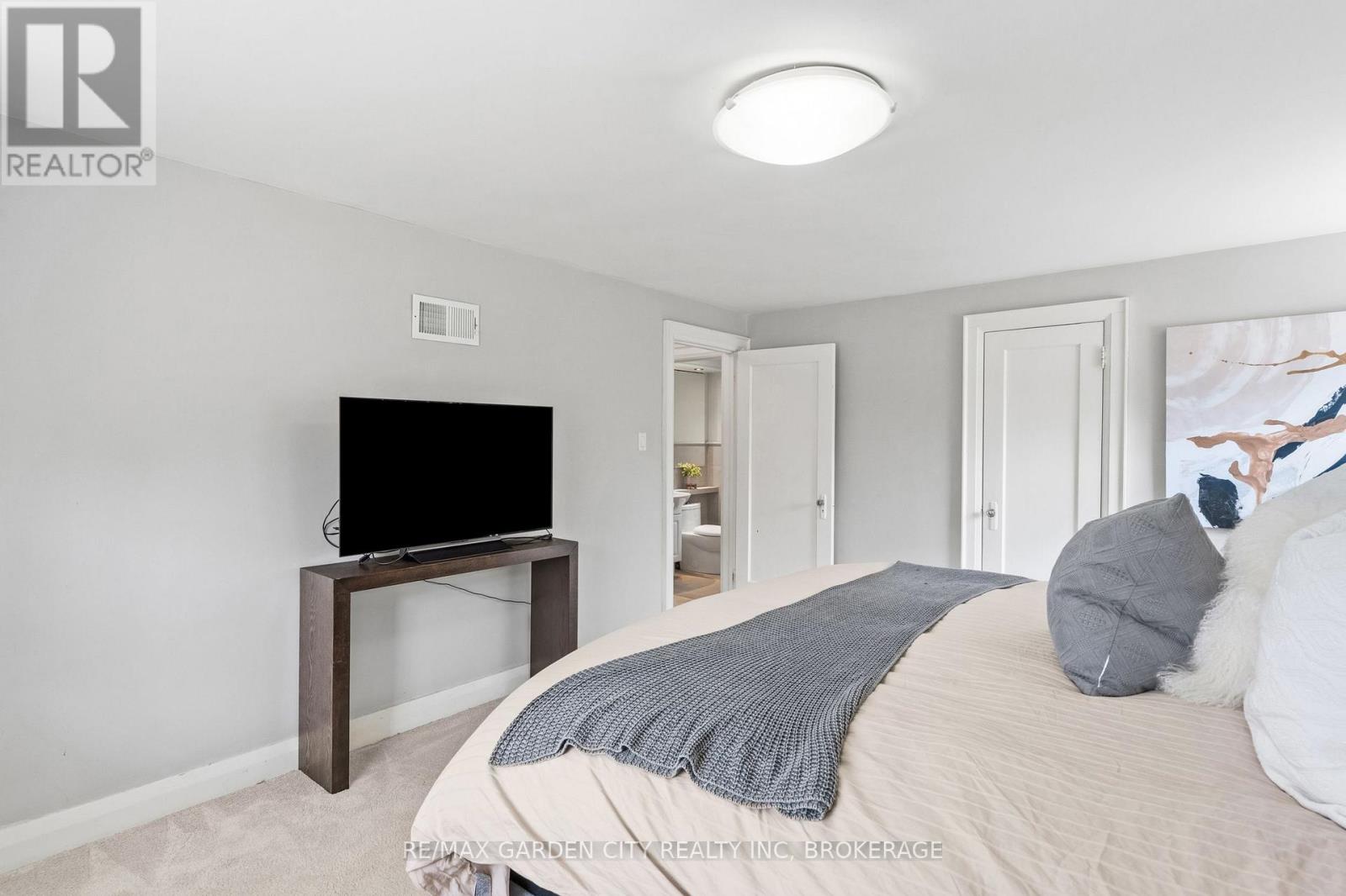 6751 Barker Street, Niagara Falls, Ontario  L2G 1Z1 - Photo 25 - X13861626