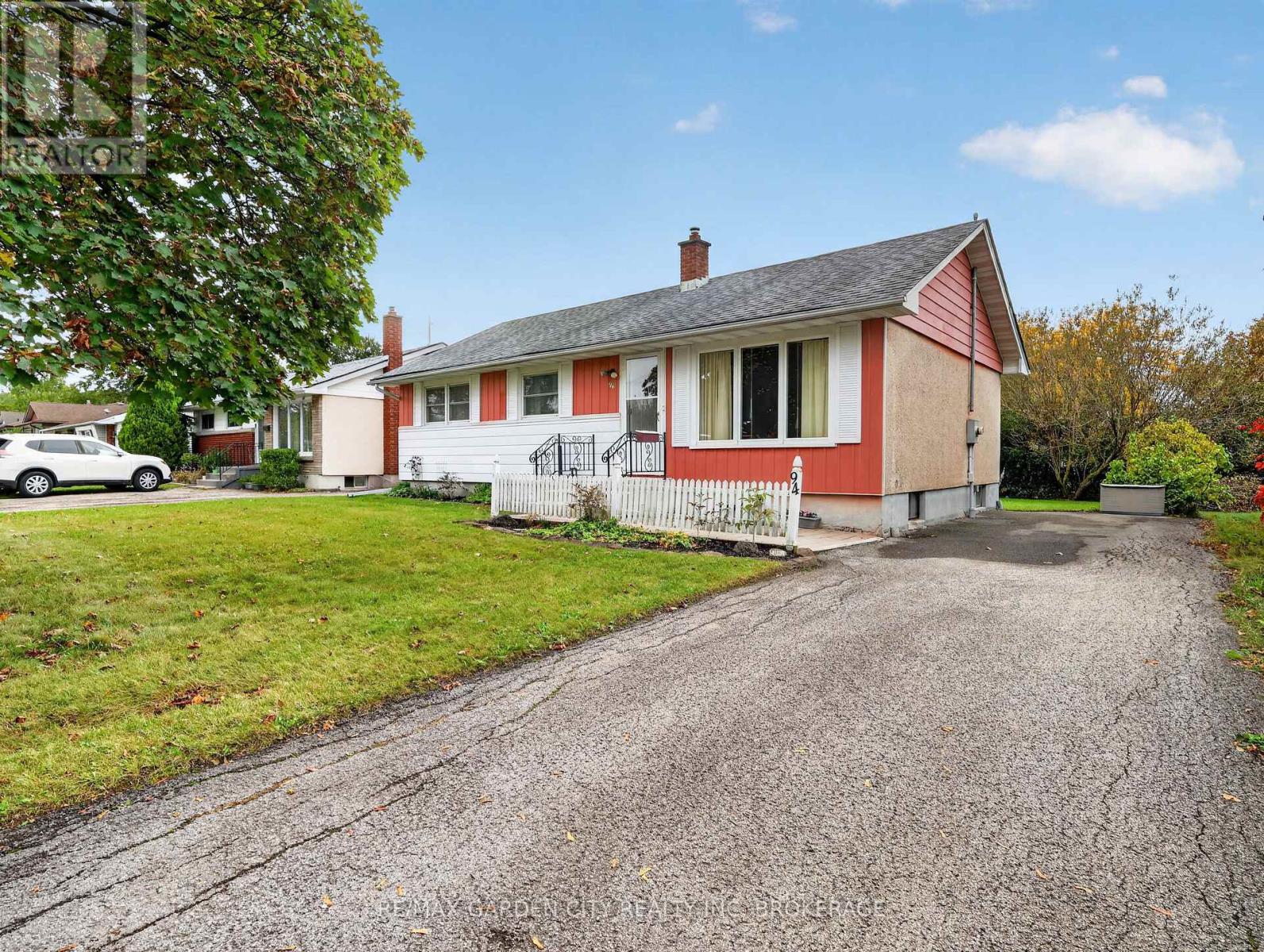 94 Jacobson Avenue, St. Catharines, Ontario  L2T 3A3 - Photo 2 - X13862500