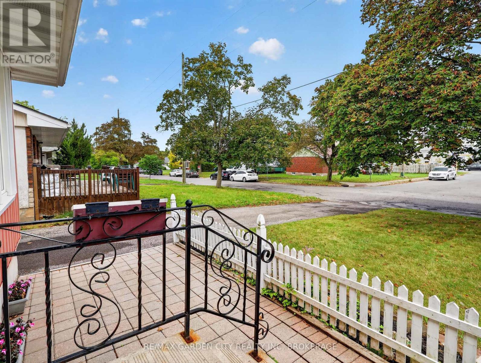 94 Jacobson Avenue, St. Catharines, Ontario  L2T 3A3 - Photo 28 - X13862500