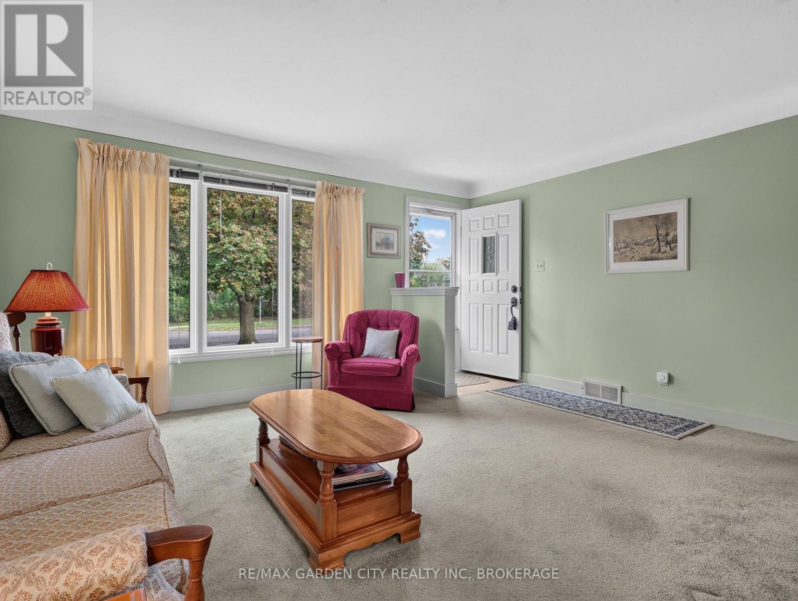 94 Jacobson Avenue, St. Catharines, Ontario  L2T 3A3 - Photo 5 - X13862500