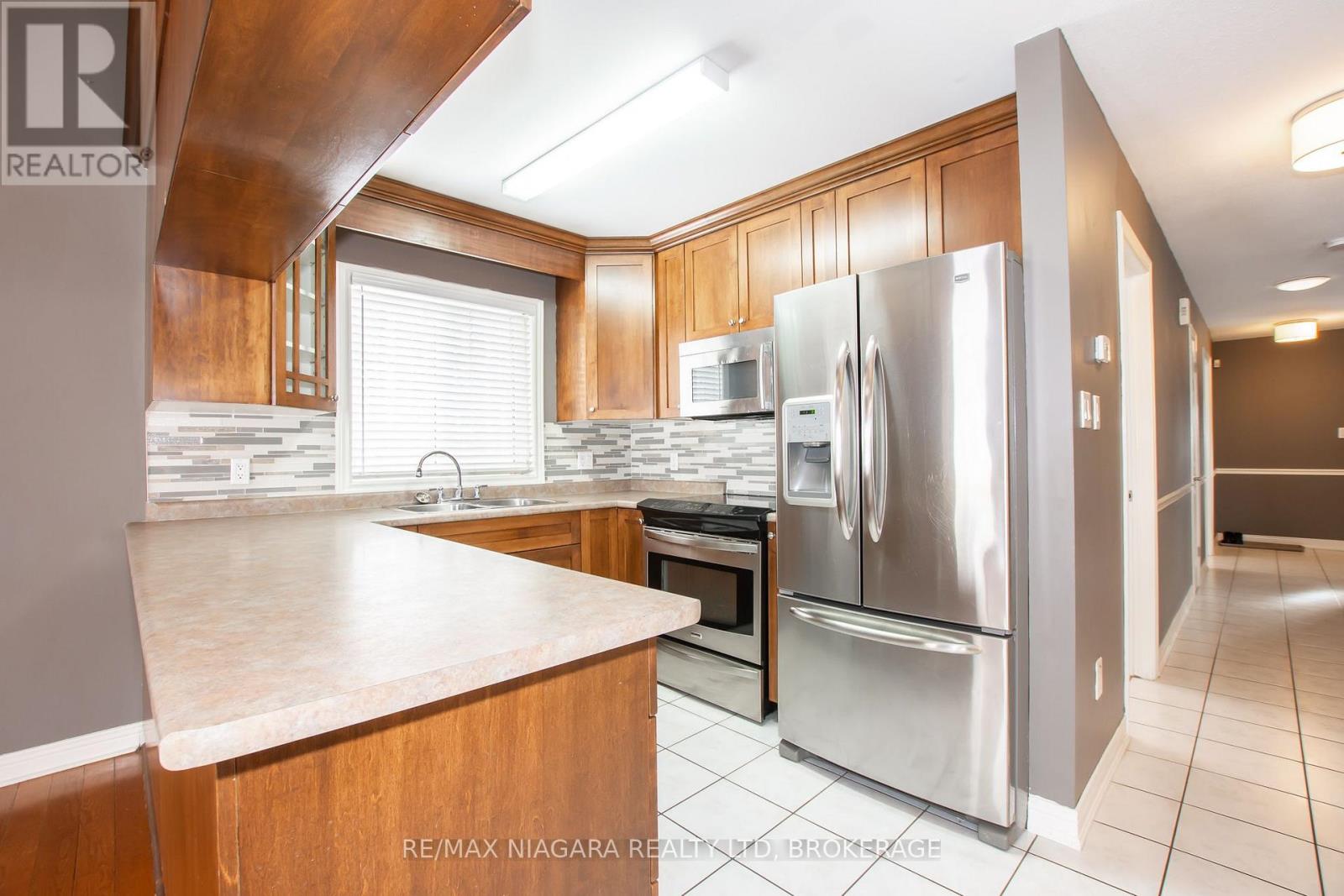 3417 Michelle Court, Niagara Falls, Ontario  L2H 3E7 - Photo 12 - X13862556