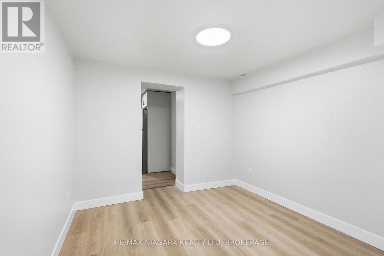 Lower - 422 Brunswick Street, Hamilton, Ontario  L8H 6S4 - Photo 8 - X13862750