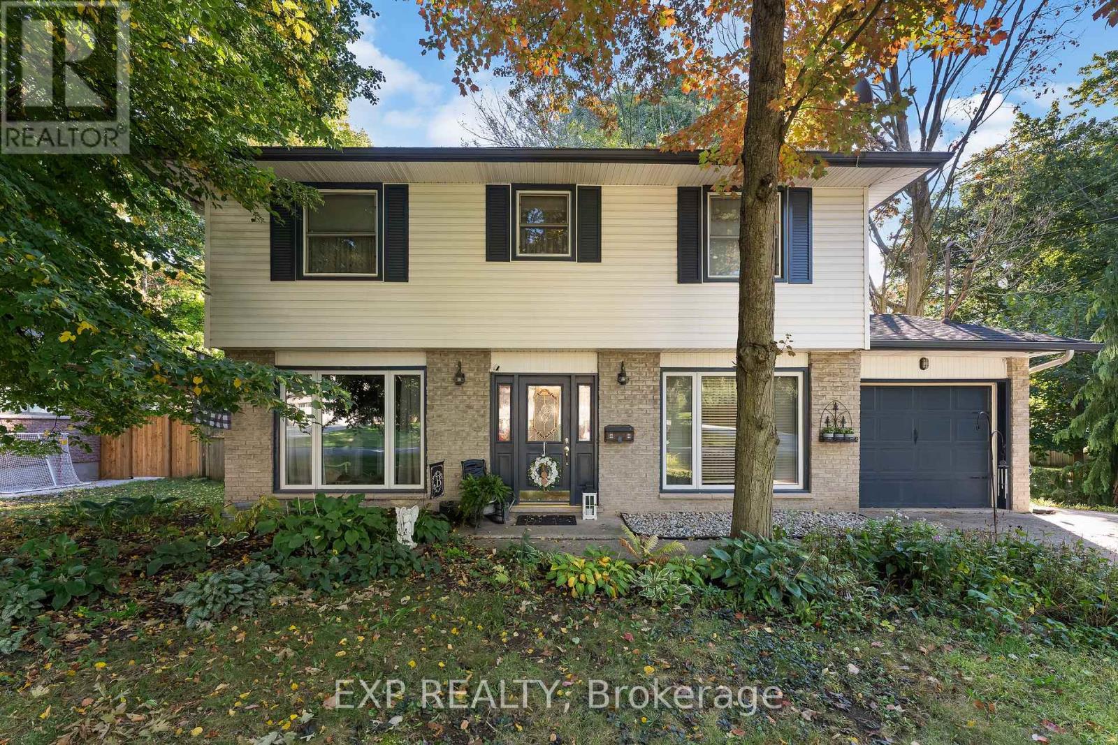 43 STELLA STREET, Pelham, Ontario