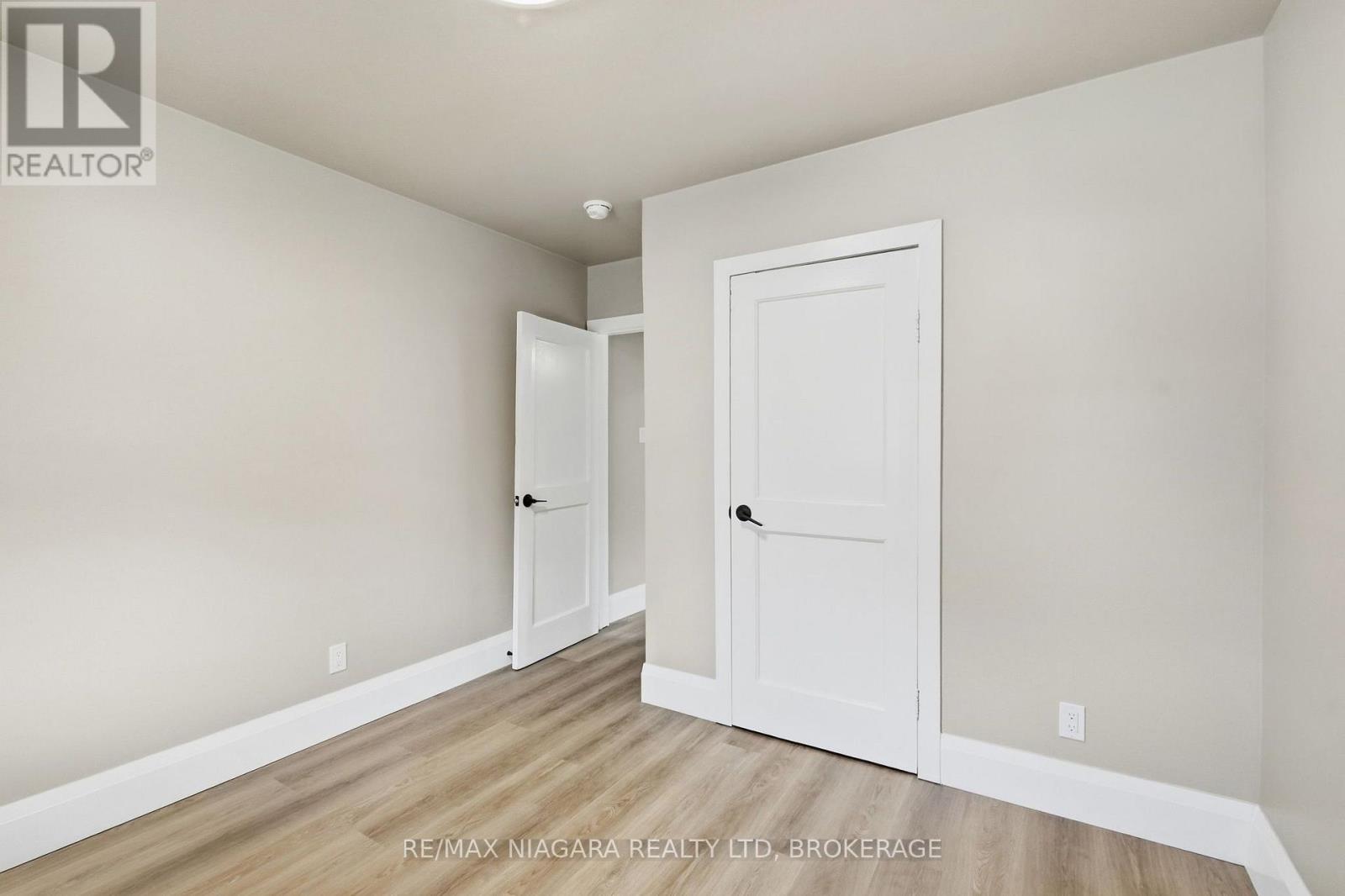 Upper - 422 Brunswick Street, Hamilton, Ontario  L8H 6S4 - Photo 11 - X13862766