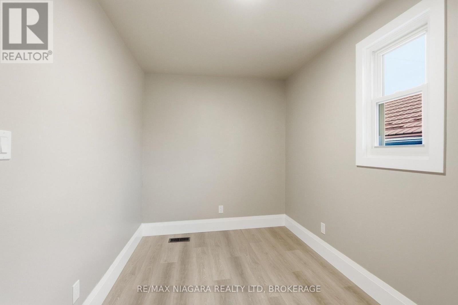Upper - 422 Brunswick Street, Hamilton, Ontario  L8H 6S4 - Photo 15 - X13862766