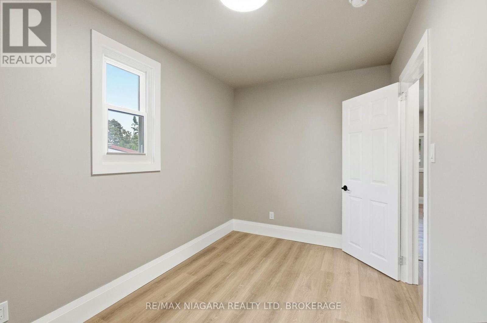 Upper - 422 Brunswick Street, Hamilton, Ontario  L8H 6S4 - Photo 16 - X13862766