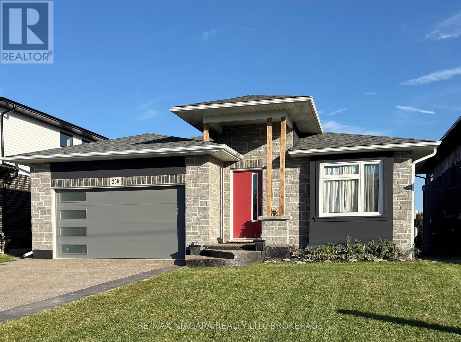 250 COLBECK DRIVE S, Welland, Ontario