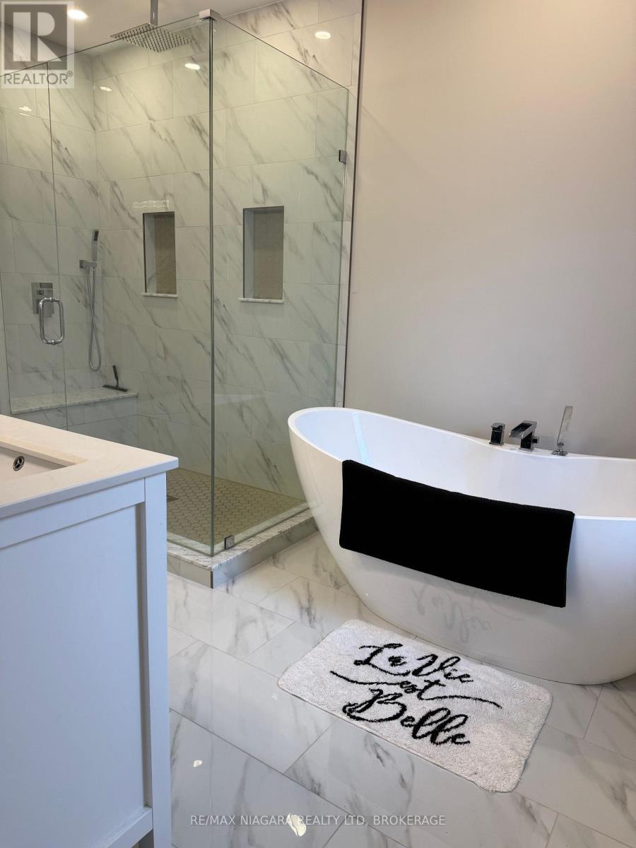 250 Colbeck Drive S, Welland, Ontario  L3C 0B4 - Photo 13 - X13863146