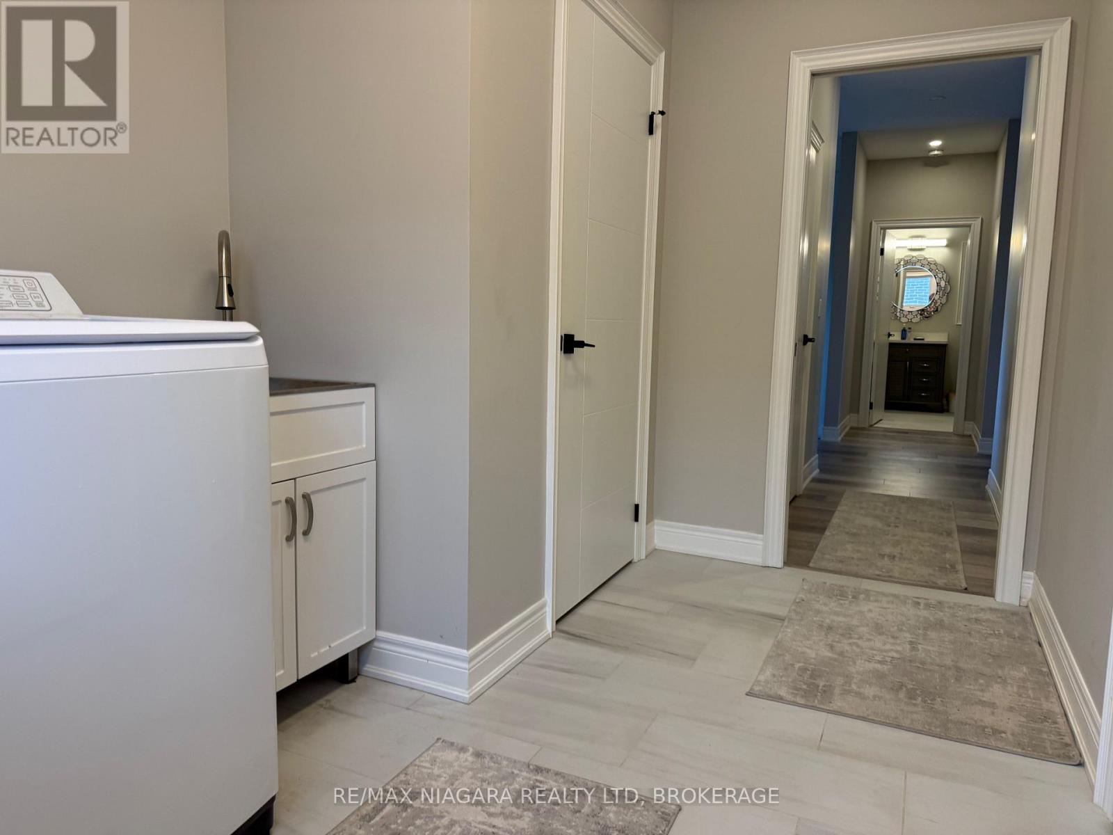 250 Colbeck Drive S, Welland, Ontario  L3C 0B4 - Photo 8 - X13863146