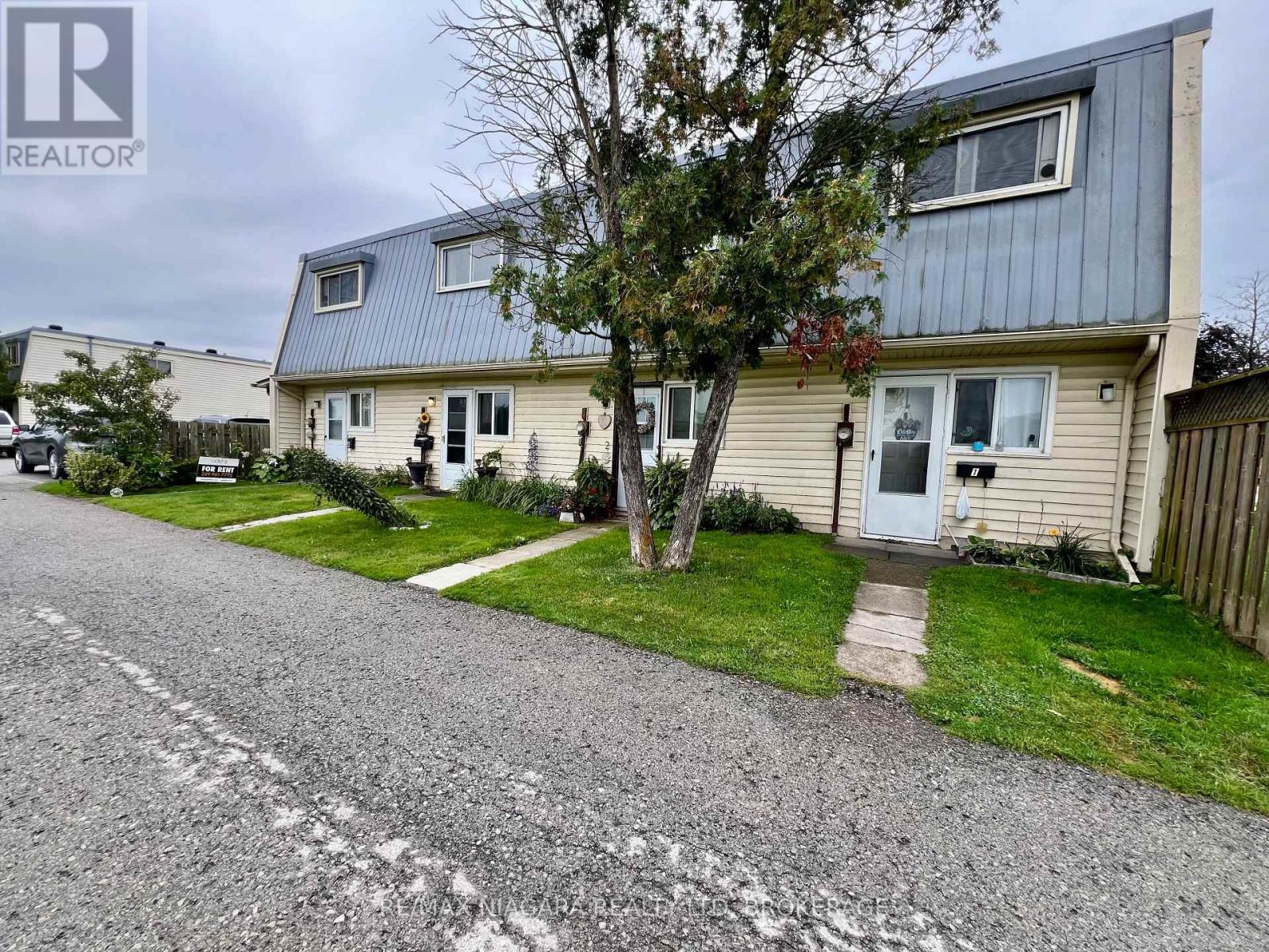 2 - 8646 Willoughby Drive, Niagara Falls, Ontario  L2G 6X7 - Photo 3 - X13863196