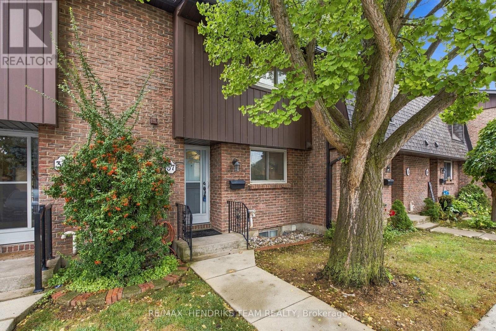 37 - 151 LINWELL ROAD, St. Catharines, Ontario