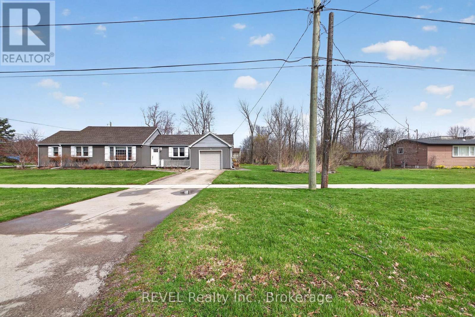 1258 Phillips Street, Fort Erie, Ontario  L2A 3B7 - Photo 5 - X13863606