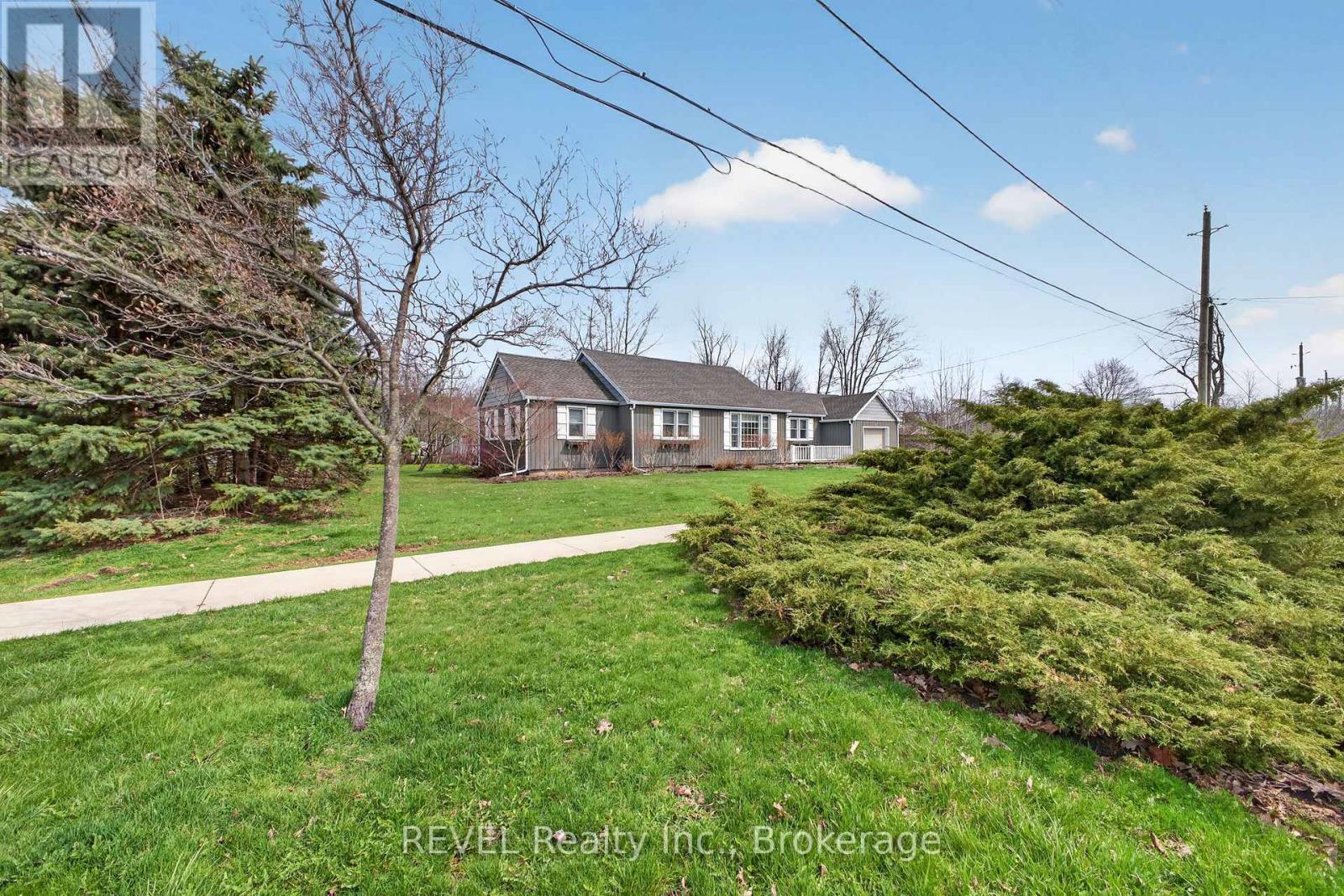 1258 Phillips Street, Fort Erie, Ontario  L2A 3B7 - Photo 6 - X13863606