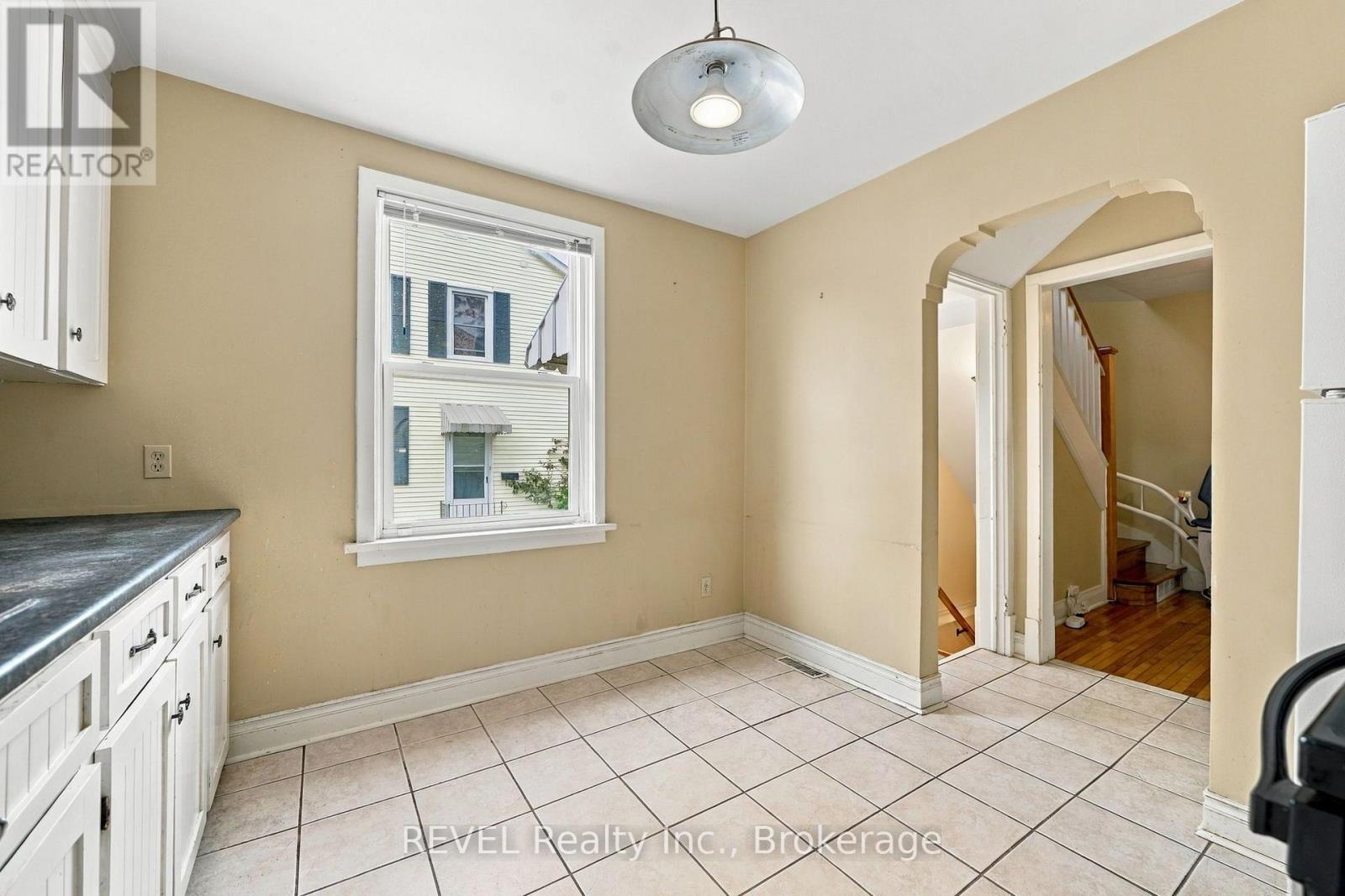 5892 Murray Street, Niagara Falls, Ontario  L2G 2J8 - Photo 11 - X13863732