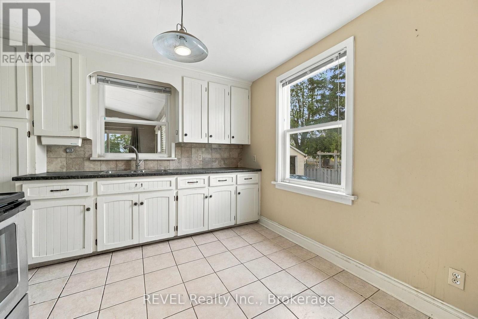 5892 Murray Street, Niagara Falls, Ontario  L2G 2J8 - Photo 8 - X13863732
