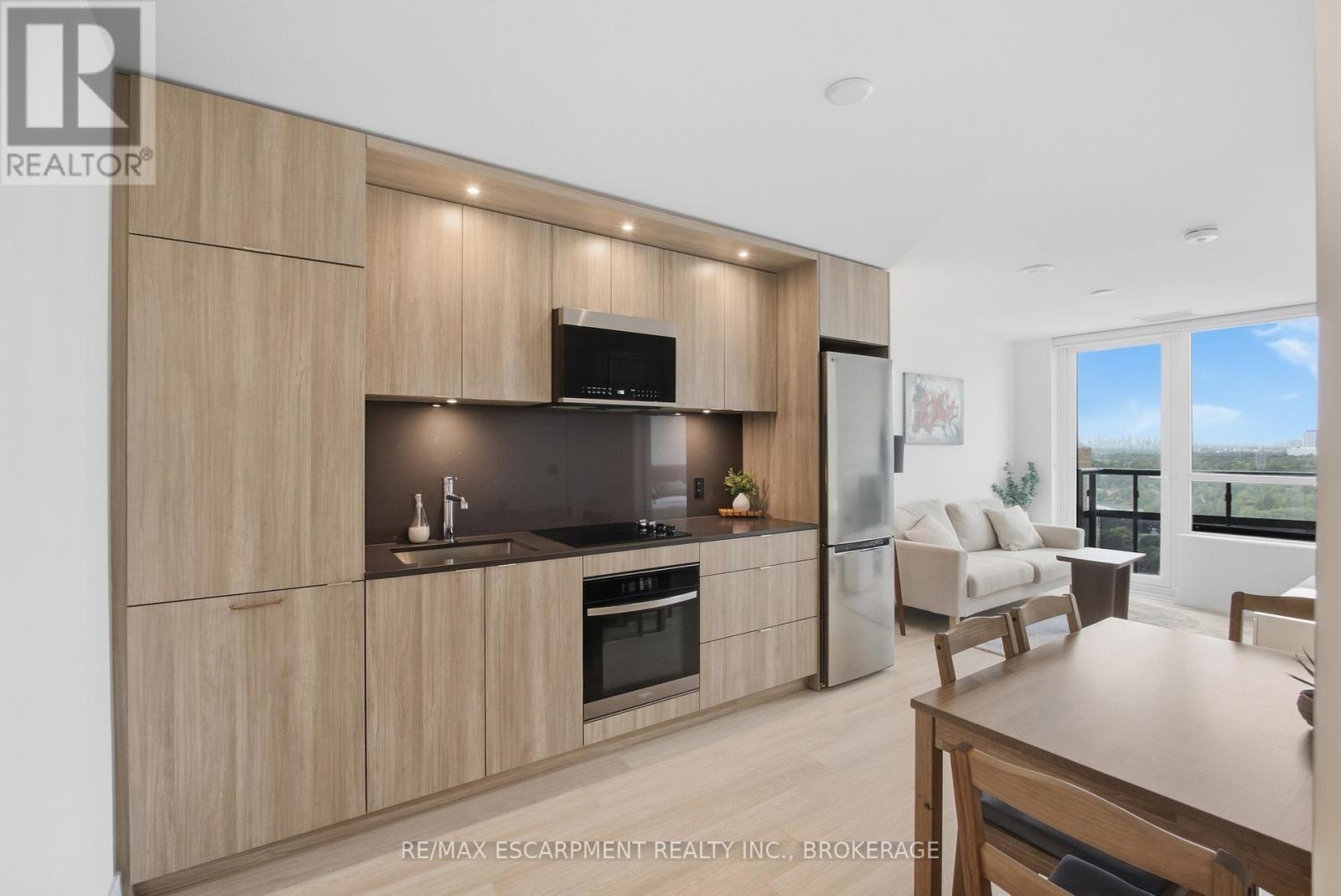2010 - 60 CENTRAL PARK ROAD WAY, Toronto, Ontario