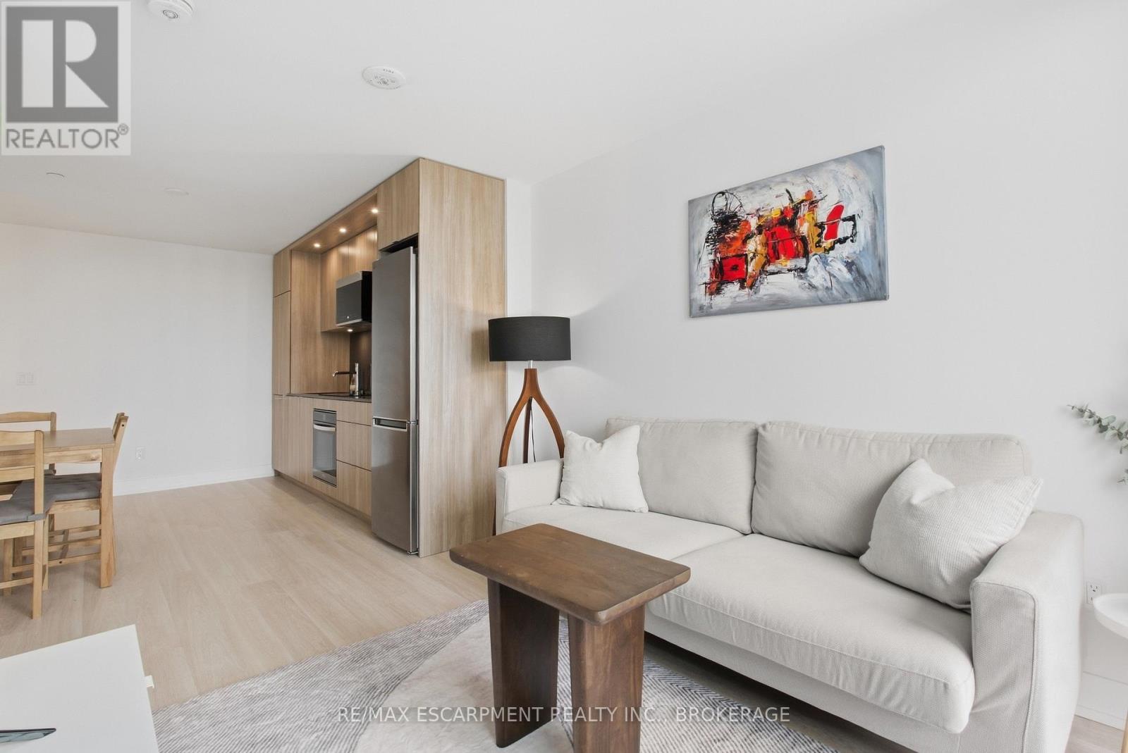 2010 - 60 Central Park Road Way, Toronto, Ontario  M9A 0E6 - Photo 14 - W13864328