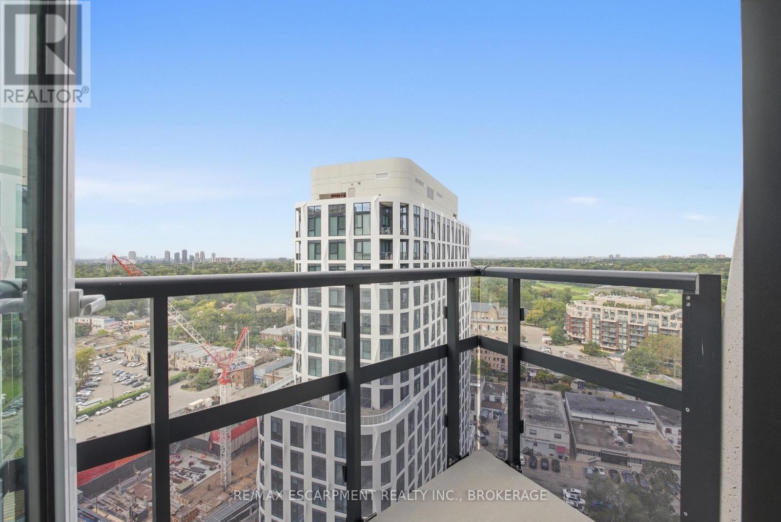 2010 - 60 Central Park Road Way, Toronto, Ontario  M9A 0E6 - Photo 20 - W13864328