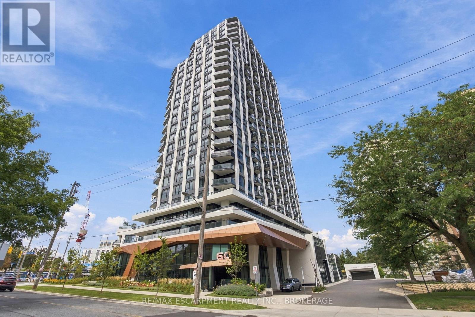 2010 - 60 Central Park Road Way, Toronto, Ontario  M9A 0E6 - Photo 3 - W13864328