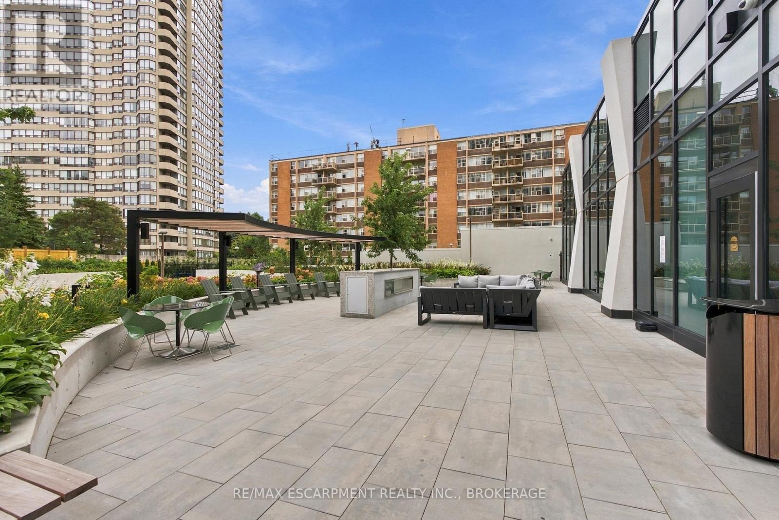 2010 - 60 Central Park Road Way, Toronto, Ontario  M9A 0E6 - Photo 31 - W13864328