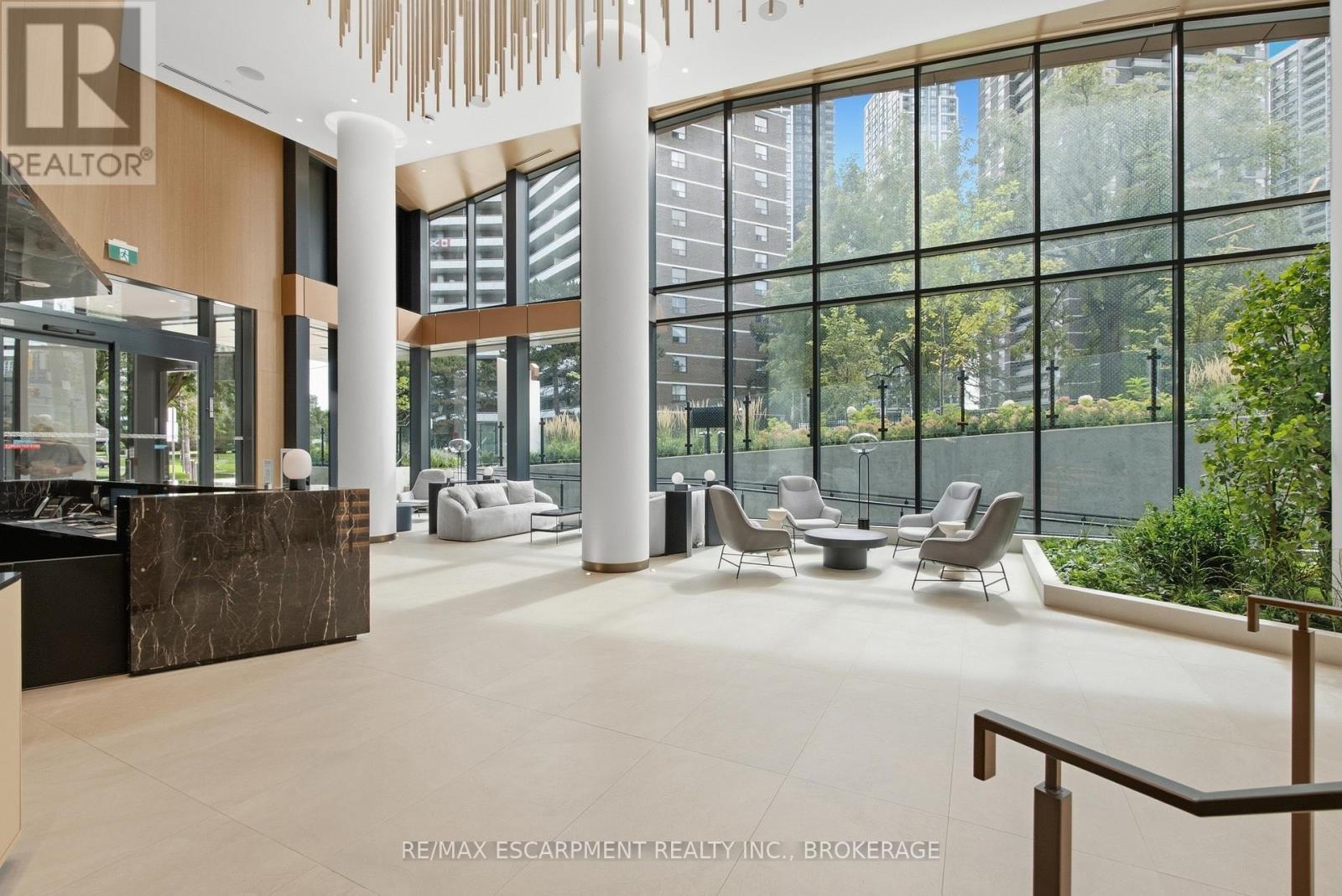 2010 - 60 Central Park Road Way, Toronto, Ontario  M9A 0E6 - Photo 39 - W13864328