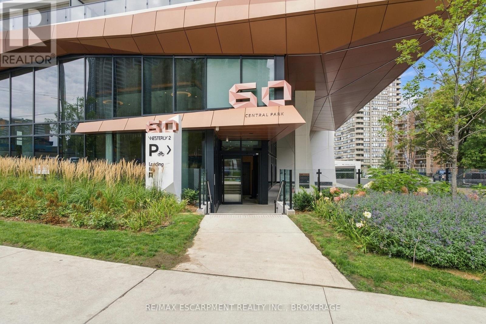 2010 - 60 Central Park Road Way, Toronto, Ontario  M9A 0E6 - Photo 46 - W13864328