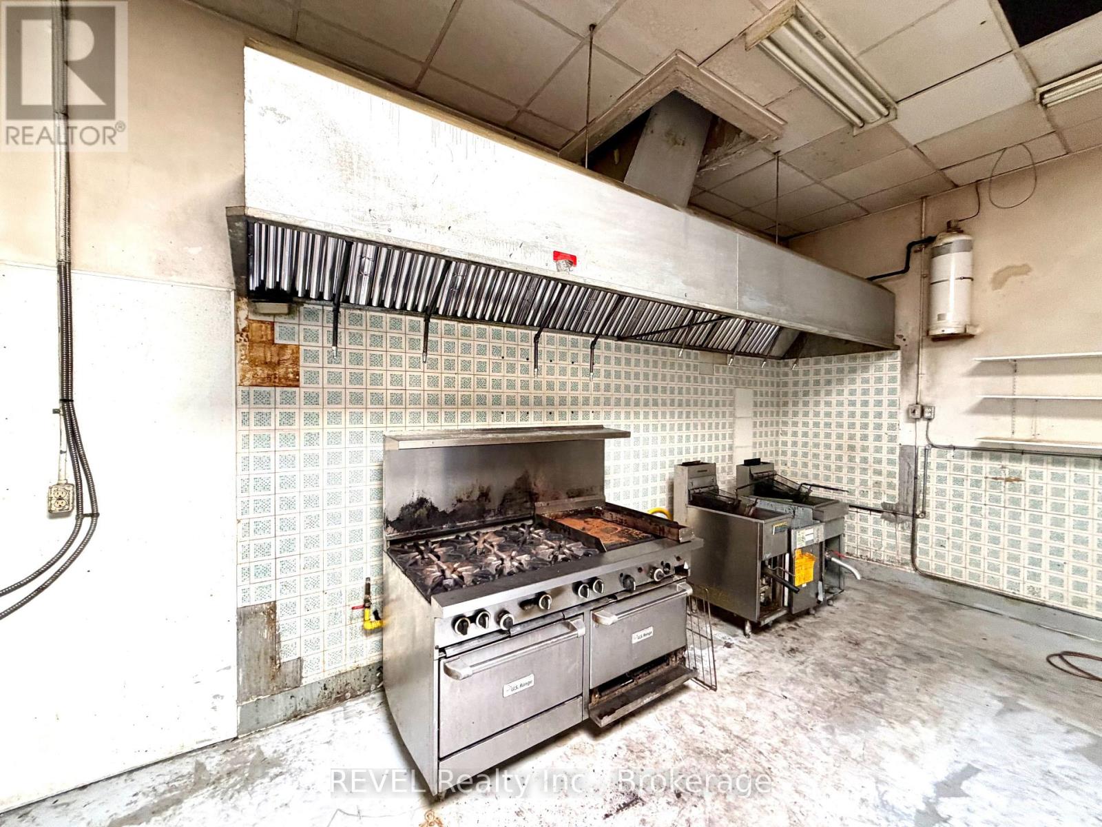 547-549 Ontario Street, St. Catharines, Ontario  L2N 4N4 - Photo 11 - X13864394
