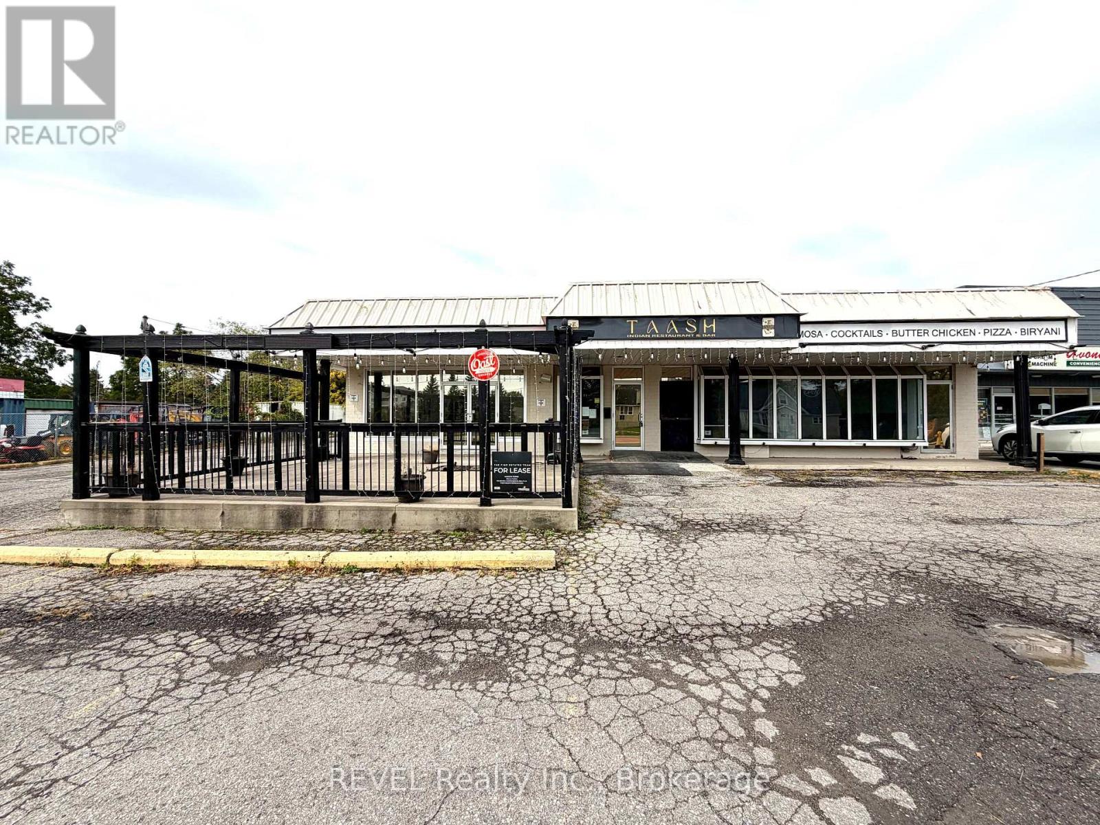 547-549 ONTARIO STREET, St. Catharines, Ontario
